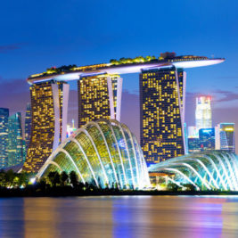 Read more about the article Luxury Hotels In Singapore You Must Visit