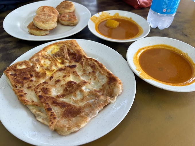Mr & Mrs Mohgan Super Crispy Sigapore Food_Roti Prata