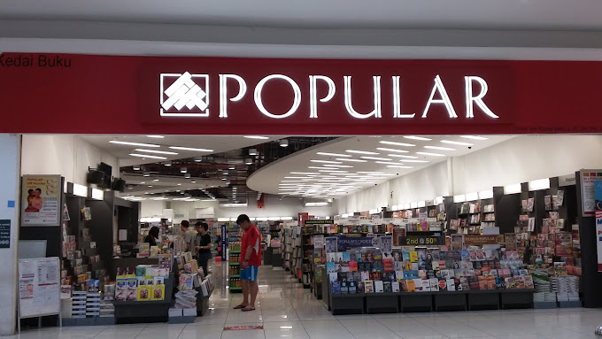 Popular Bookstore Sutera Mall