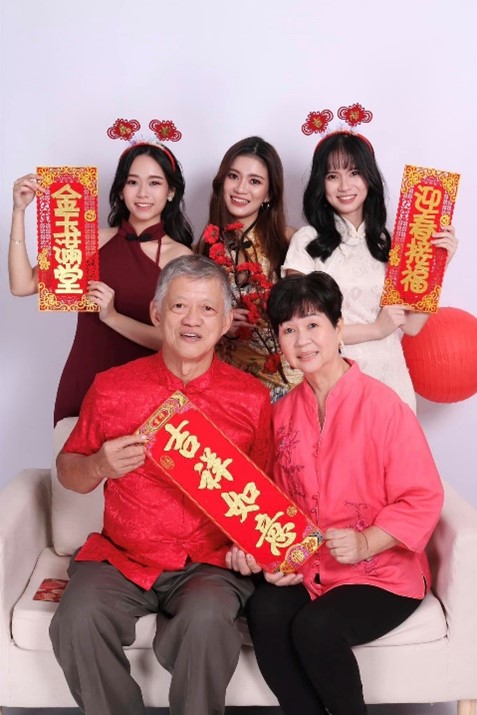 Sakura Selfie Studio - Family Photo