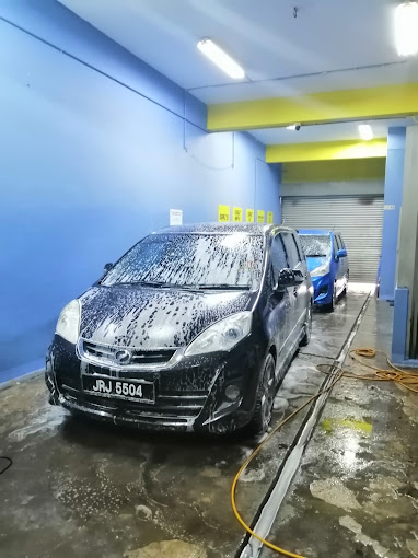 Big Car Wash_Car