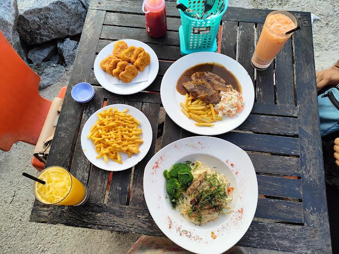 Coxn Cafe Pontian, Johore food and beverage