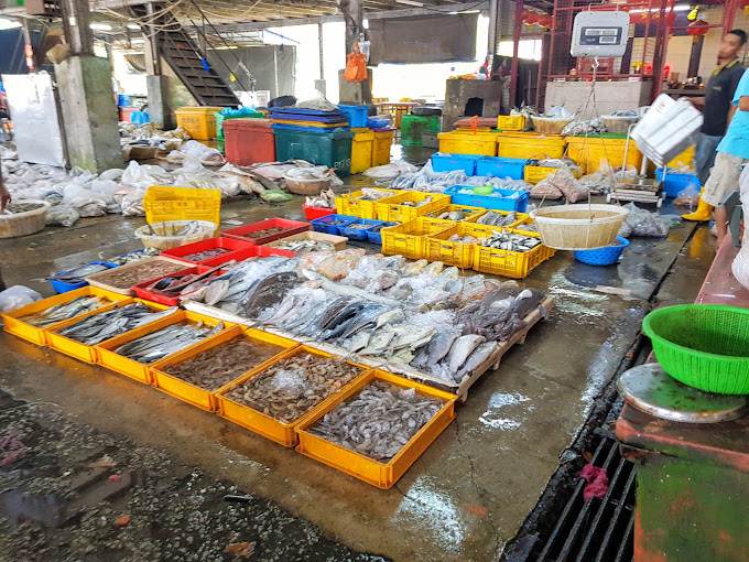 Pasar Awam Pontian - fish
