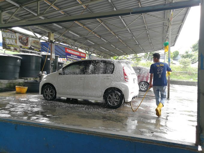 Storey Car Washing