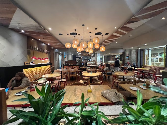 Nando’s Berjaya Times Square vibe