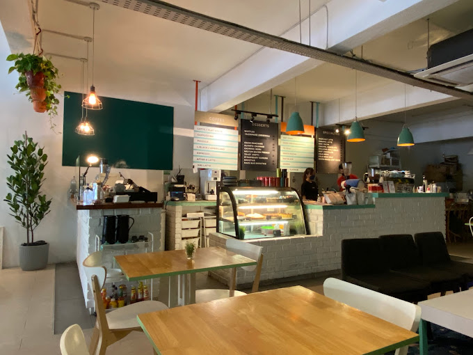 Milligram - Coffee & Eatery interior