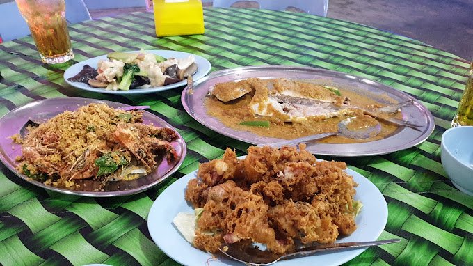 Teluk Sengat Seafood Restaurant food