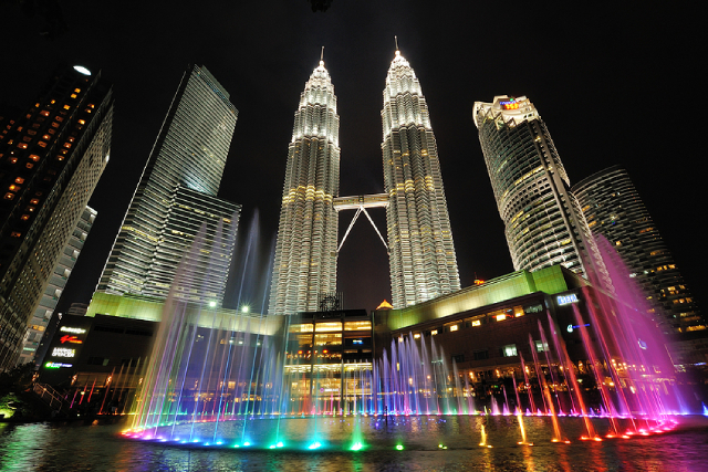 Read more about the article First-Timer’s Guide: What to Know Before Visiting Malaysia